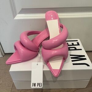 (NWT) J W PEI Sara Mule